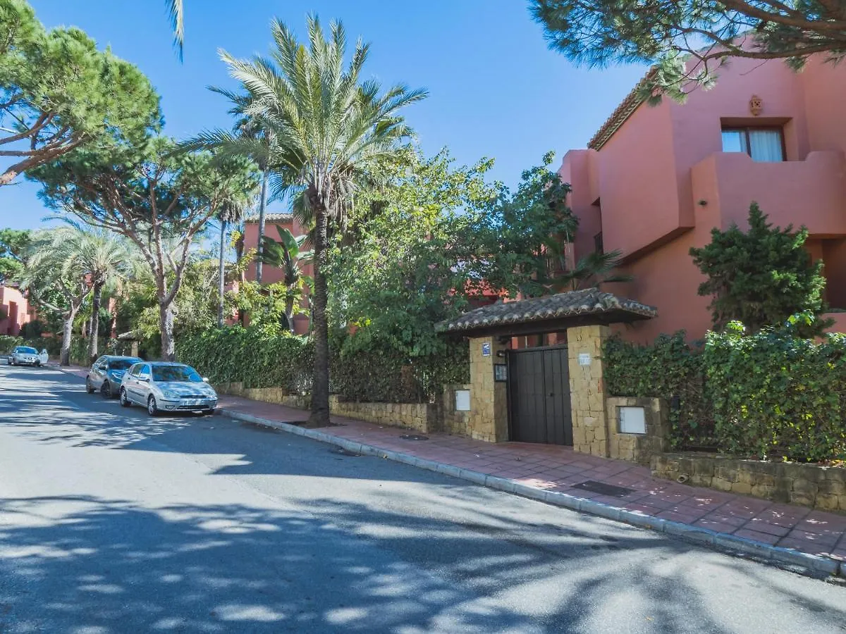 Cubo'S Beach & Parking Jardines De Don Carlos Marbella Apartment